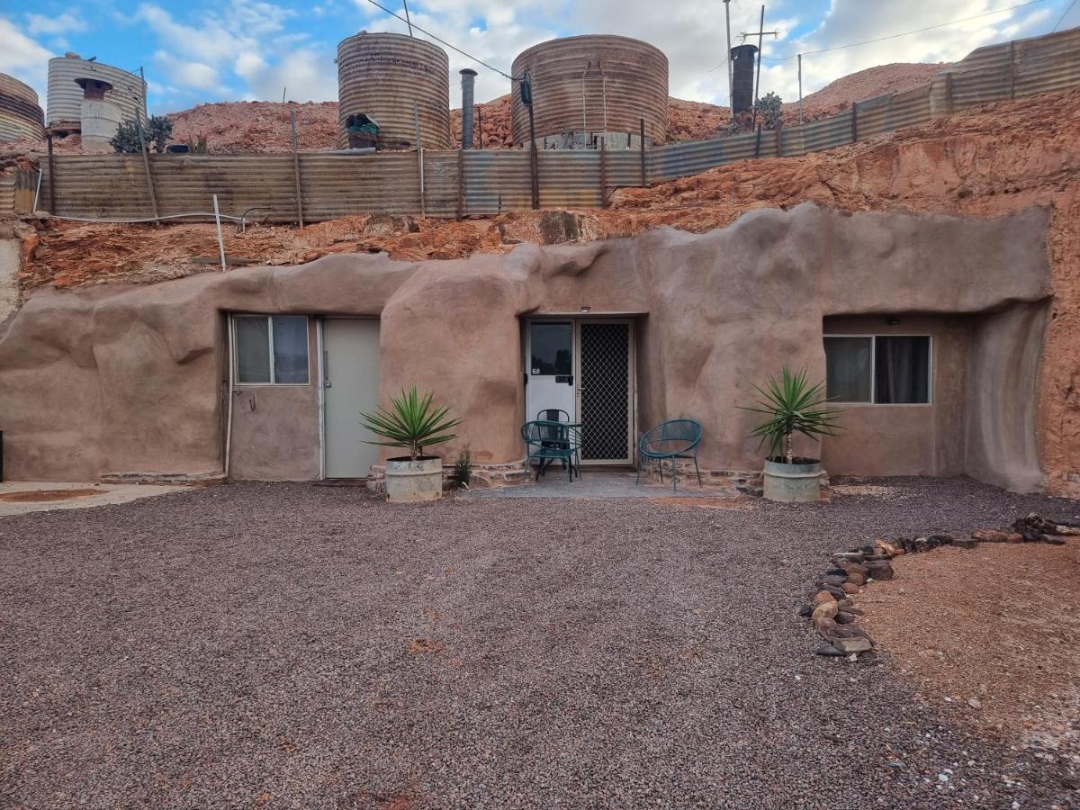 894 Holly Court Apartment Coober Pedy Bagian luar foto