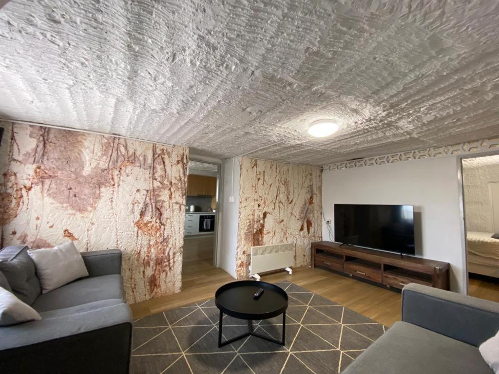 894 Holly Court Apartment Coober Pedy Bagian luar foto